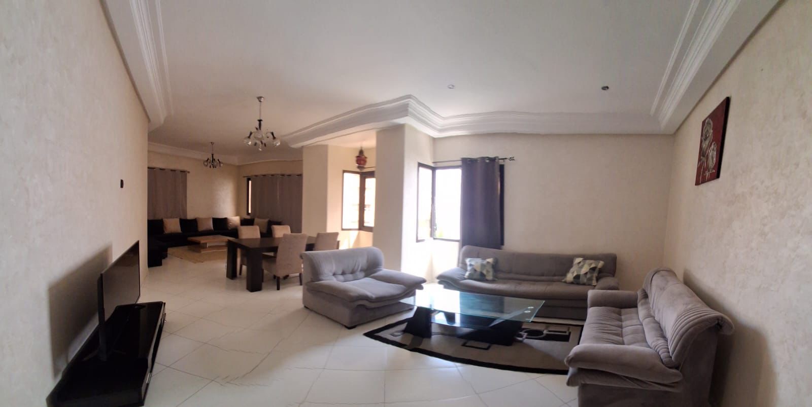 Appartement meublé de 143 m² près du boulevard Rachidi et du cartier Gauthier