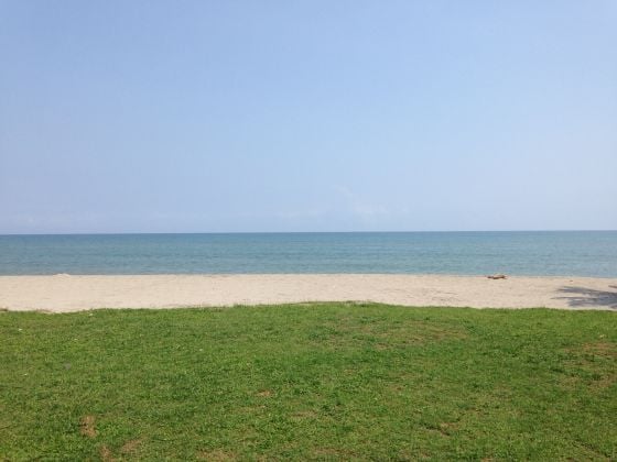 Direct oceanfront lot with white sand beach for sale La Ceiba Honduras