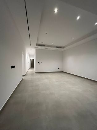 Ground floor for rent in Rumaithiya First tenant With garden