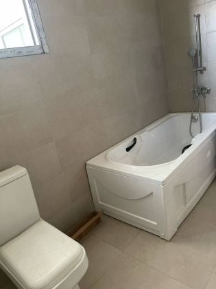 DUPLEX 06 PIÈCES À ANGRE GESTOCI 