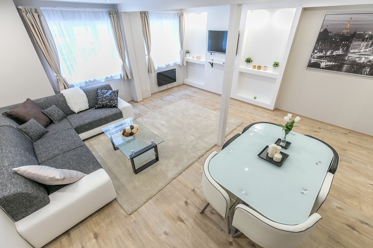 Amplio apartamento dúplex de 4 habitaciones y 3 baños en Király utca, Distrito VII. Alquiler a largo plazo.