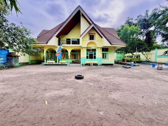  VENTA: SUBLIME VILLA PARA REFORMAR EN NGALIEMA, OPORTUNIDAD ÚNICA ...