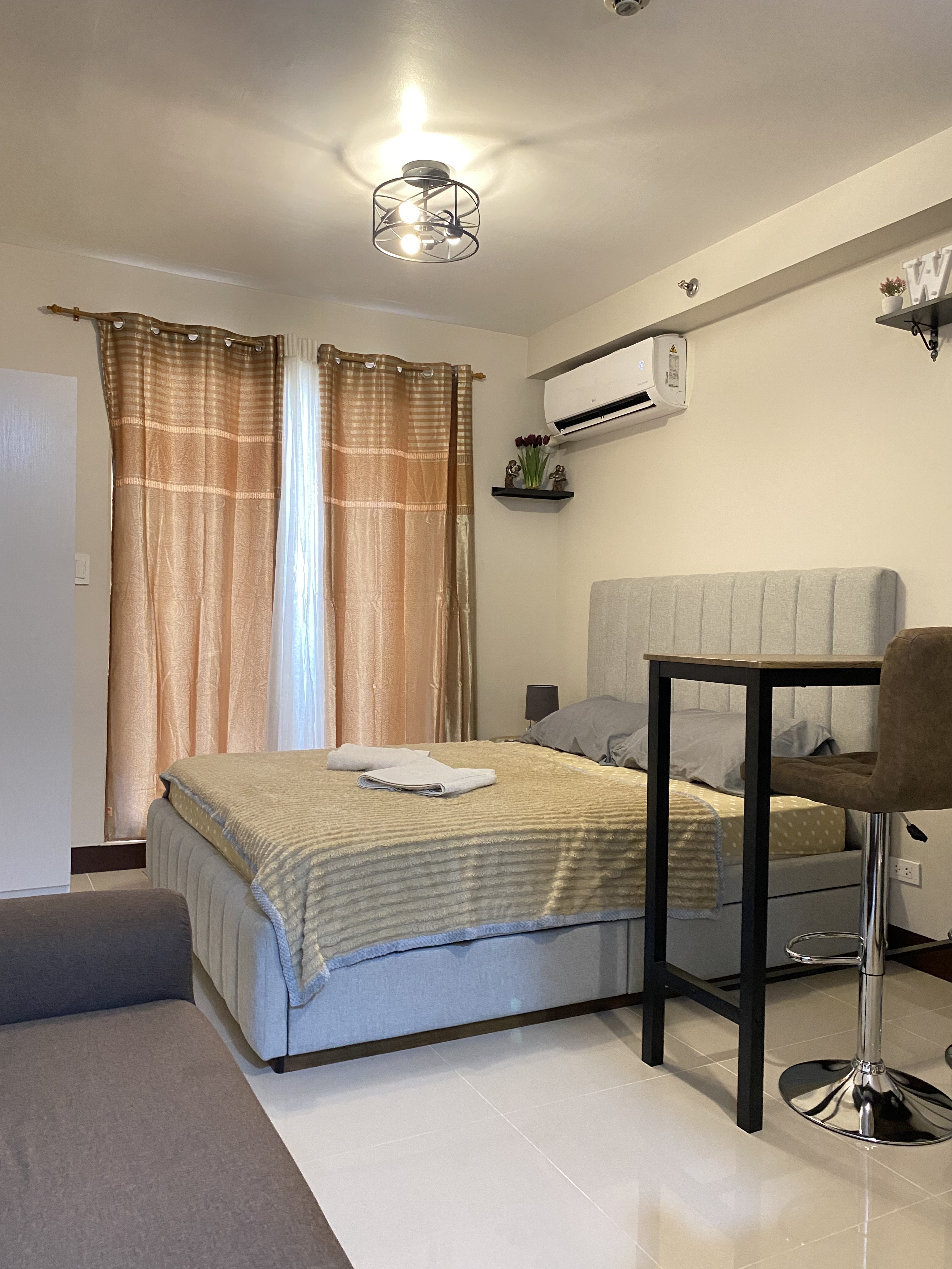 Cebu Comfort Living - Appartamento con 1 camera da letto vicino a spiagge, centri commerciali, locali notturni e altro ancora. LapuLapu City