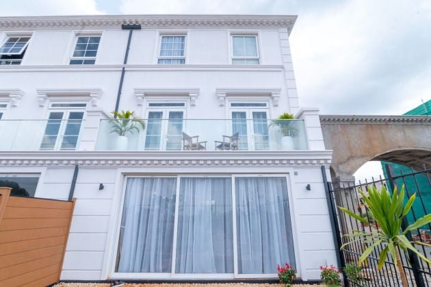 Silver Hill, une communauté moderne de maisons de ville ...