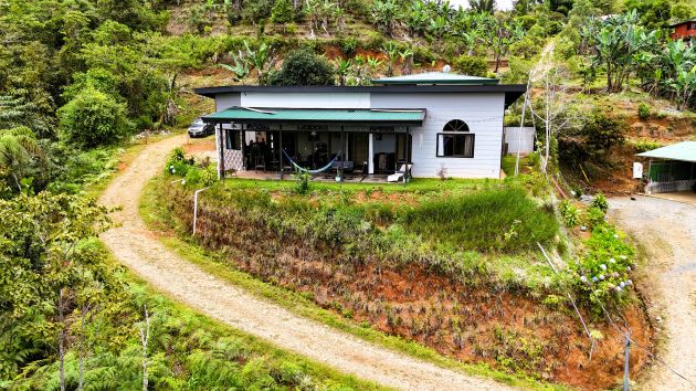 Peaceful Modern House for Sale in San Isidro Costa Rica