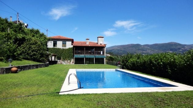 Villa rustique de 7 pièces en pierre située à Amarante