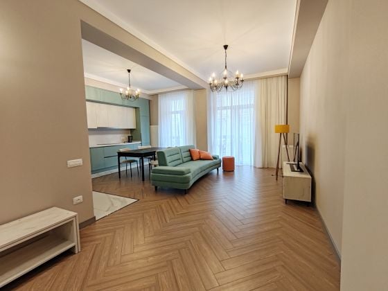 2 bədroom Sea view modern flat n White City 