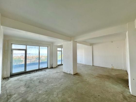 Excellent investment option. Premium Complex