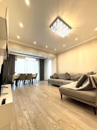 Sea view !!! 2 bedroom apartment for rent in a AZZURE Residence 