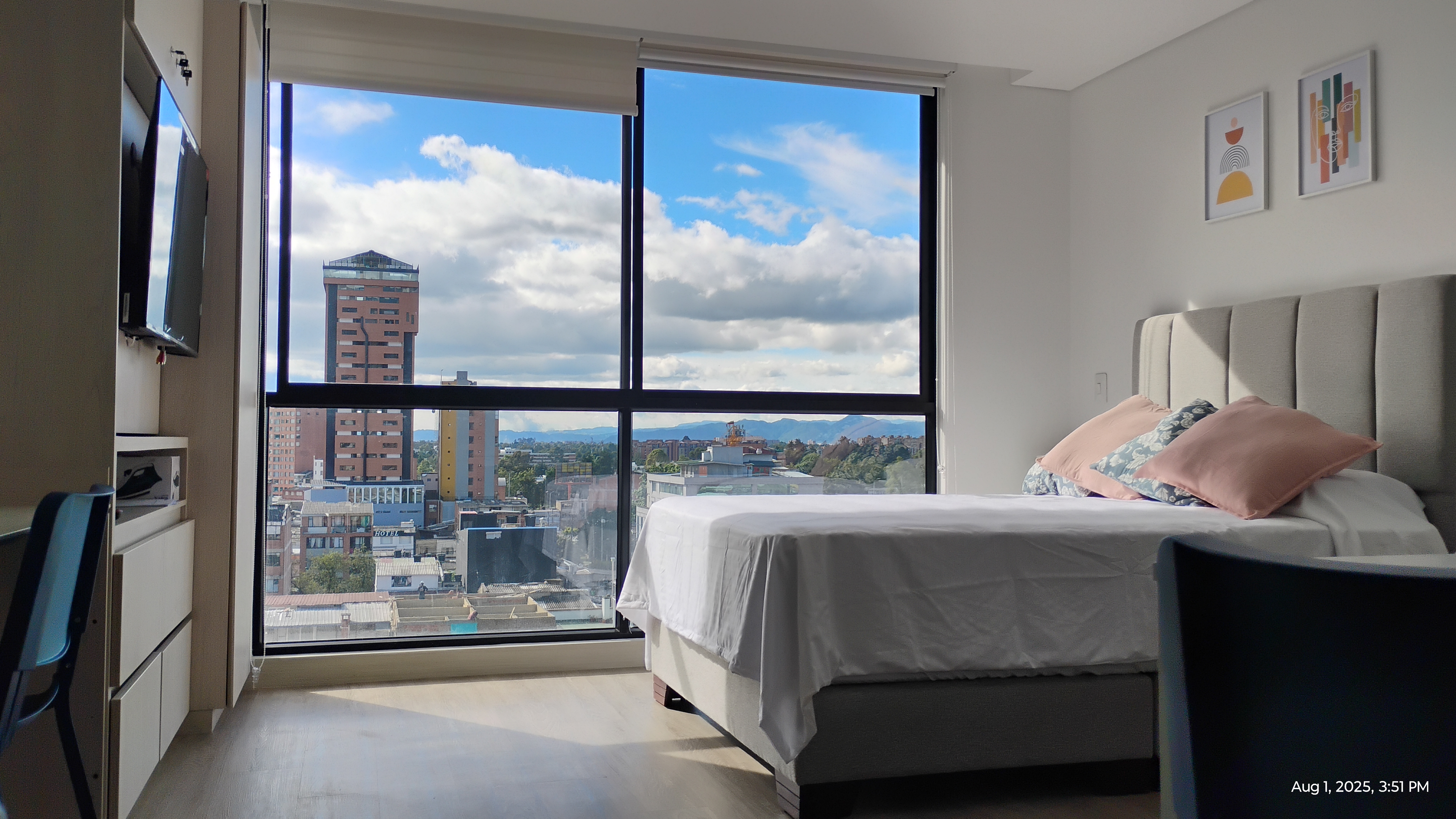 Strategic location to stay in Bogot&#2013265921;