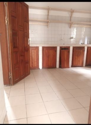 Maison duplex a louer a makepé 