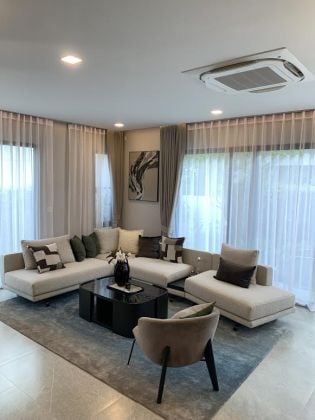 Luxury detached house Fully Furnished