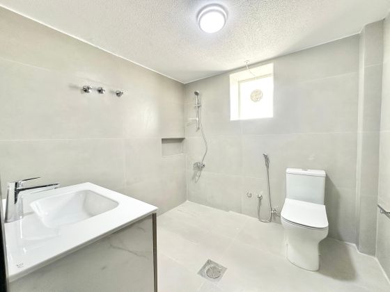 Three bedroom apartment for rent in Salwa