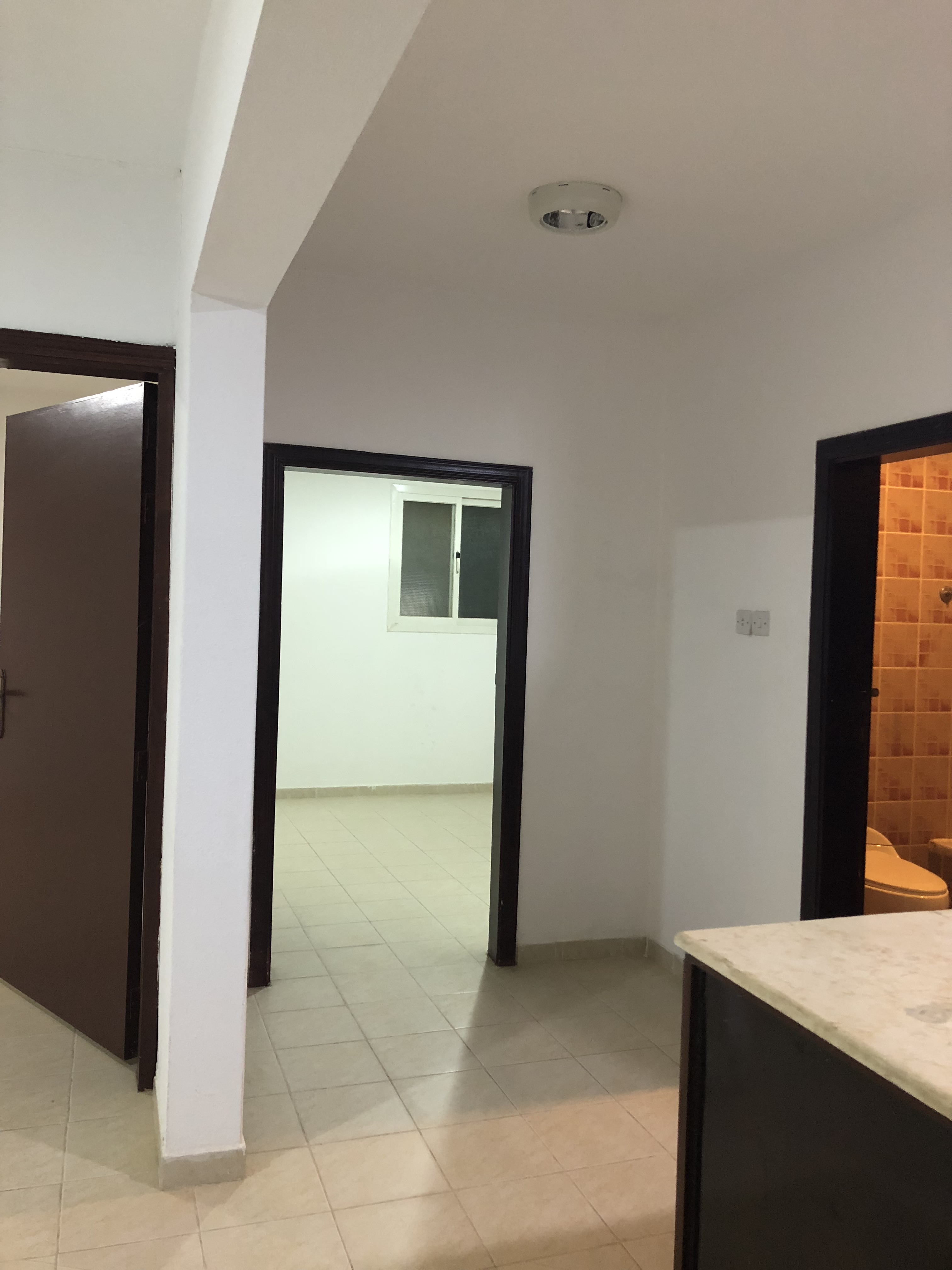 1-2 BHK in un complesso vicino alla Laysen Valley e all'area DQ