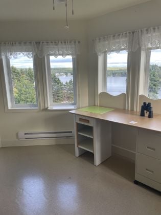 4 Bedroom House with Ocean View