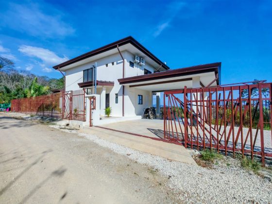 Casa con vista al mar en venta 