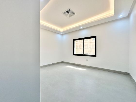 Three bedroom apartment for rent in Salwa