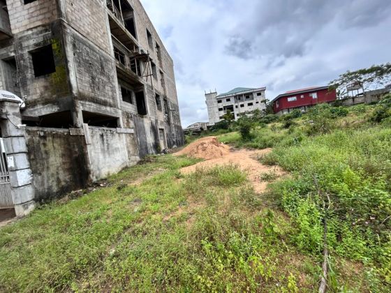 Magnifique Terrain titré à vendre à yassa 