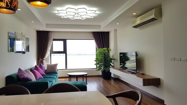 Very nice, modern 3 – bedroom apartment with lake view in Xuan Dieu ...