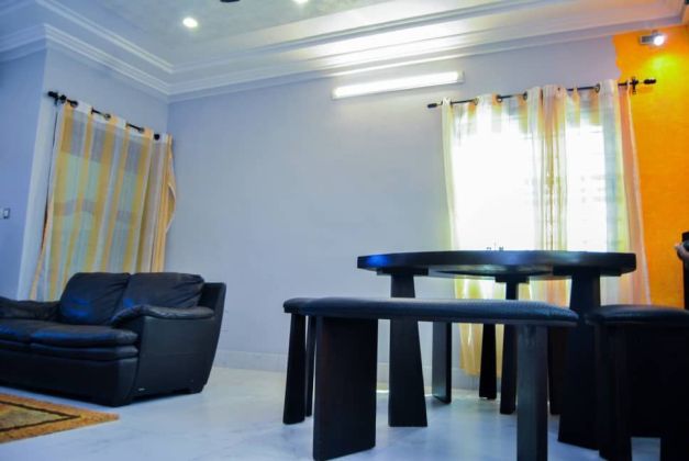 immeuble avec appartement meublés