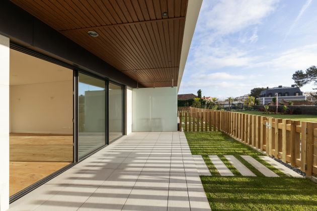 Residenza di lusso al piano terra con 4 camere da letto e giardino privato