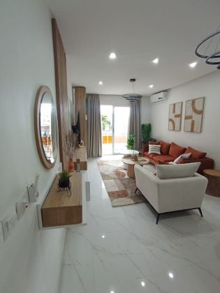 LUXURY FURNISHED 2-ROOM APARTMENT FOR RENT IN 2 PLATEAUX VALLON