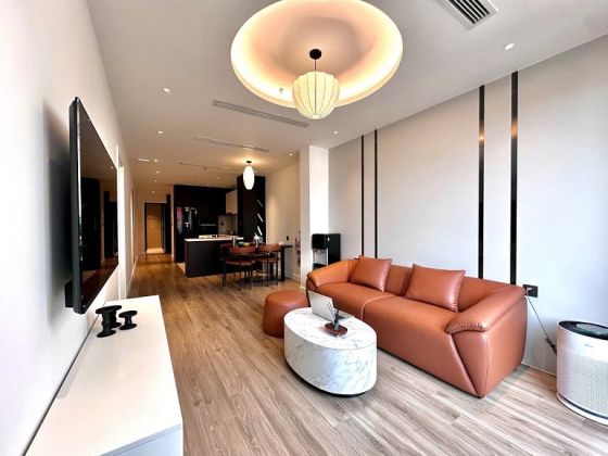 Elegant, modern 2 – bedroom apartment in Han Thuyen street, Hai Ba ...