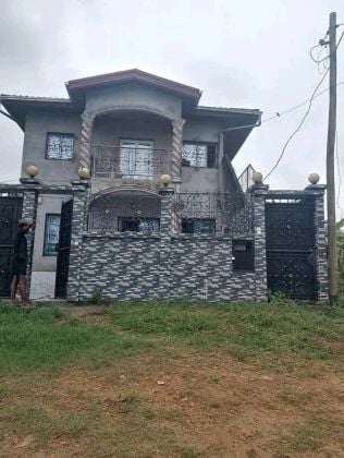 Dúplex en venta situado en Ari (entrada de metro no lejos de la ...