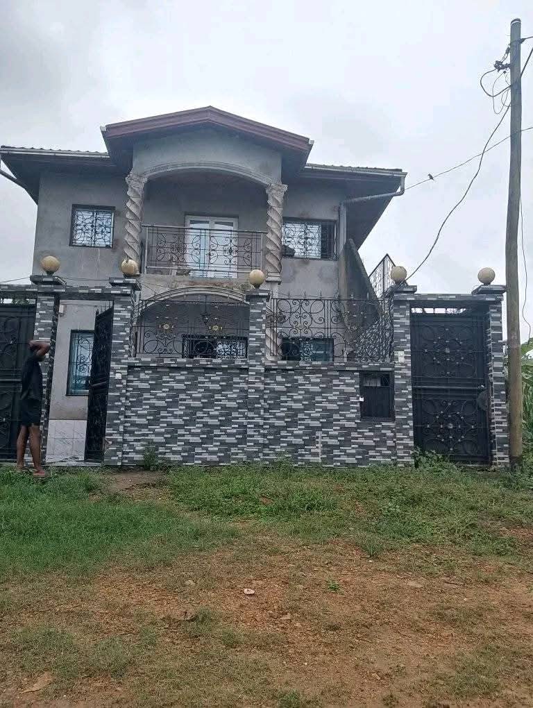 Dúplex en venta situado en Ari (entrada de metro no lejos de la pista)