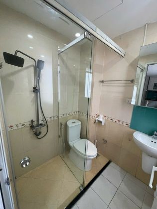Nice 2 – bedroom apartment with balcony in Van Bao street, Ba Dinh ...