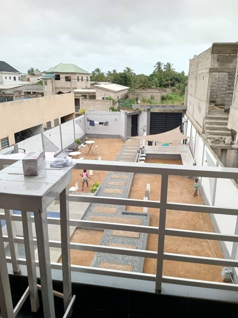 Terrain en vente au centre ville de Lom&#2013265929;