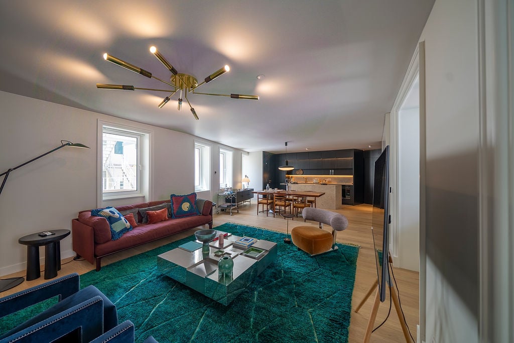 Appartement de luxe de 2 chambres à louer – Rua do Telhal, à proximité de la rue principale, Avenue de la Liberté, Lisbonne