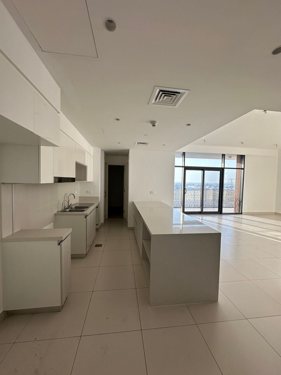 1640 sqft, 3 bedrooms apartment in Dubai hills