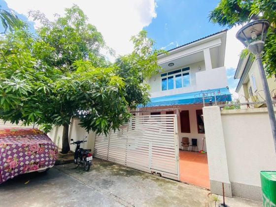 05 Bedrooms Single Villa for Rent in Borey Bassac Garden City