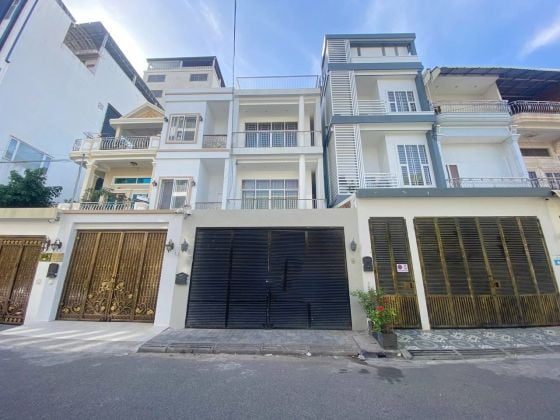 Modern Decoration Flat for Sale in BKK 3