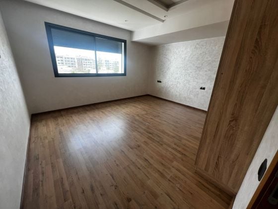 Studio  Vide au Q. des Hôpitaux