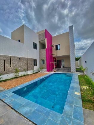 A VENDRE villa duplex, belle architecture construite sur 600m² ...