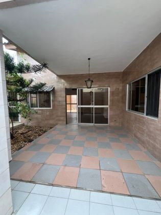 Villa vide 3 chambres salon Fidjross&#2013265928;