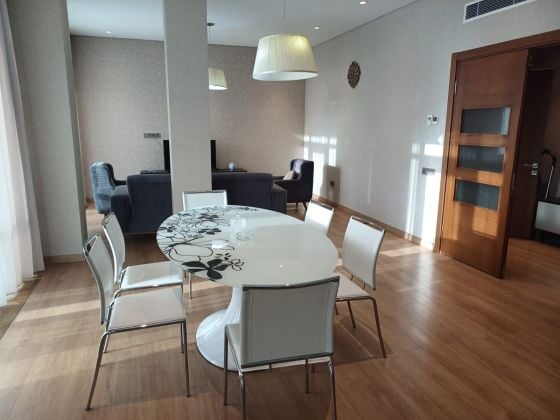 1 bedroom apartment for rent close to the Ritz-Carlton hotel on Babek ...
