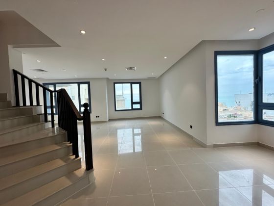 Three bedroom duplex for rent in Salmiya