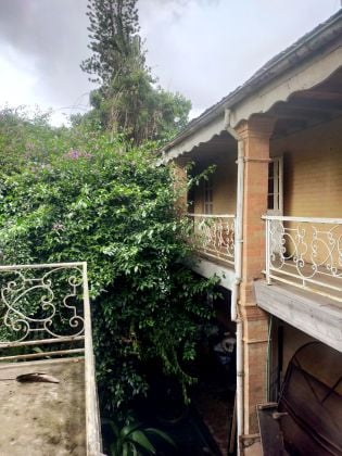 VILLA TRADITIONNELLE F8 A VENDRE A FARAVOHITRA 