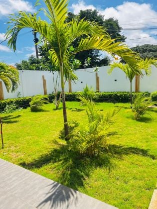 A louer: Villa duplex avec jardin, Hedranawoe-Togo 2000