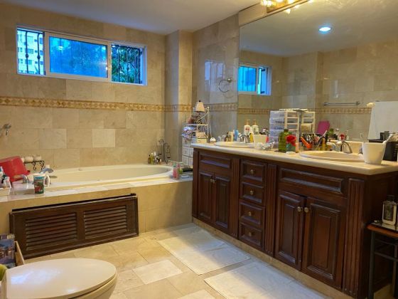 ALQUILO O VENDO APARTAMENTO  EN PIANTINI  CON 300 MTS