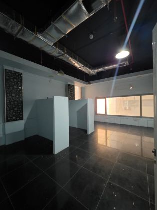 Office for rent in Salmiya, 90 square meters