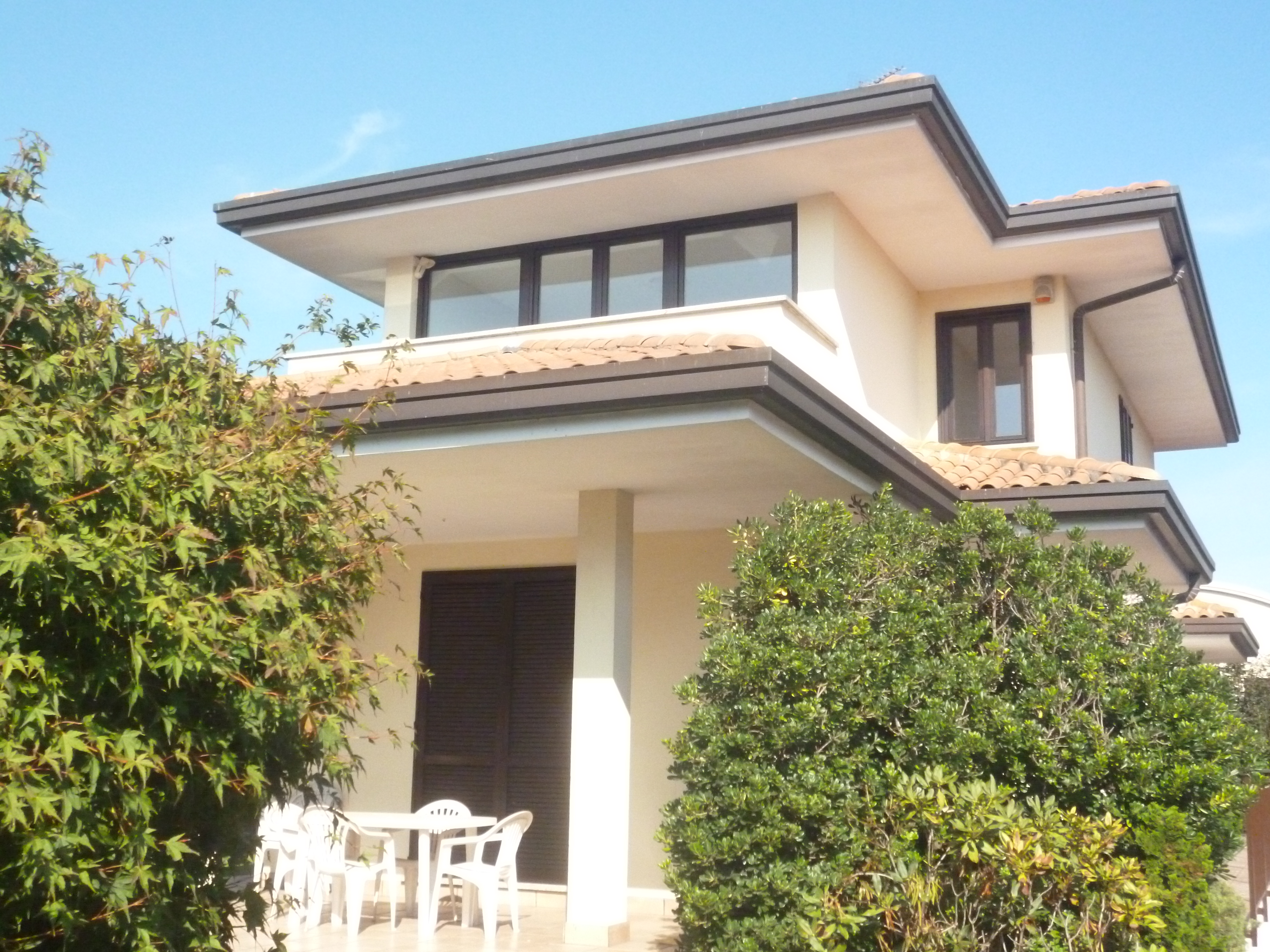 Modern Villa near Malpensa Airport – Fully Furnished, All Bills Included (€2,200/month)