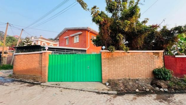 Villa for rent in Andohanimandroseza