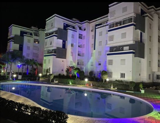 Splendid furnished apartment with pool view_close to the beach