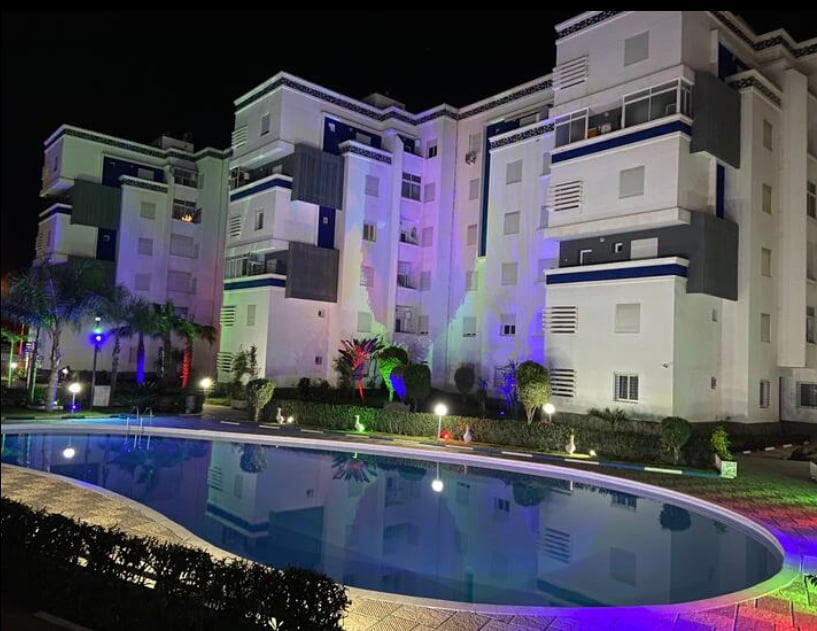 Splendid furnished apartment with pool view_close to the beach