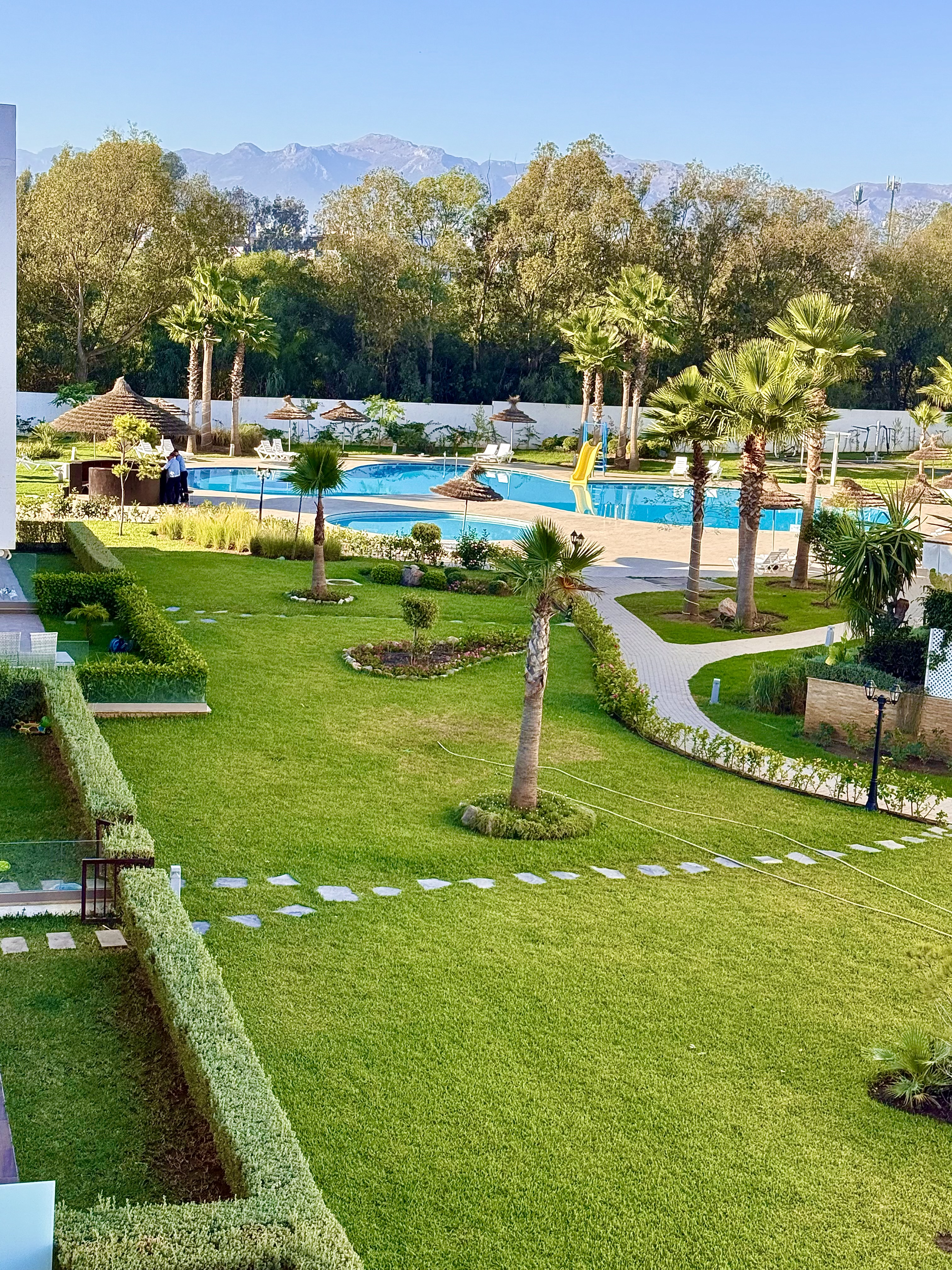 Appartement de luxe avec vue sur Golf et piscine, à deux pas de la plage