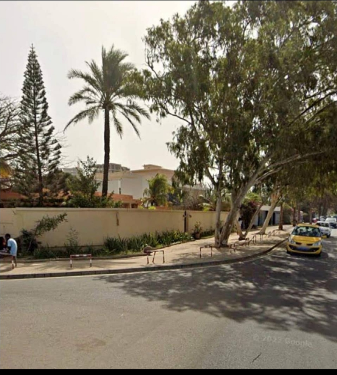 FANN RÉSIDENCE A VENDRE VILLA À DÉMOLIR 